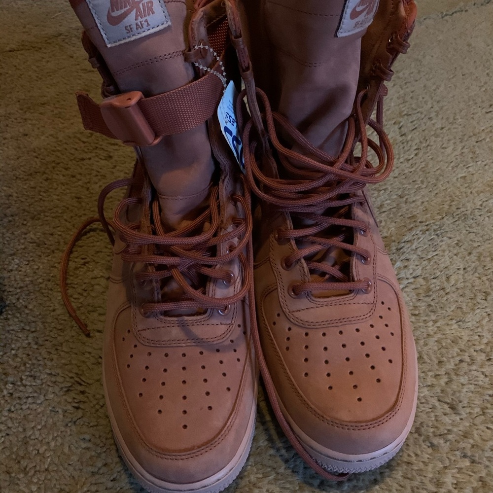 Women’s Nike Sneakers